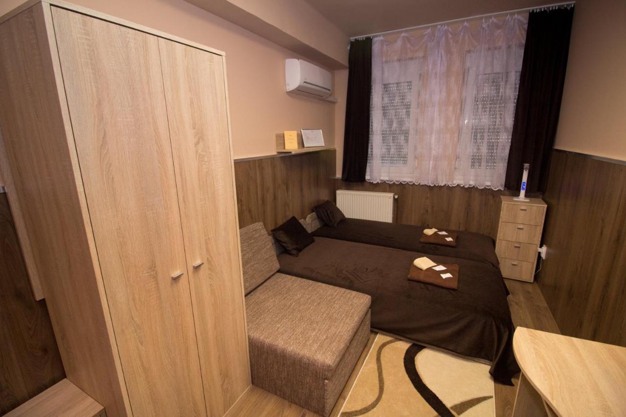 Bed and Breakfast M7 Galéria Panzió Letenye Exterior foto