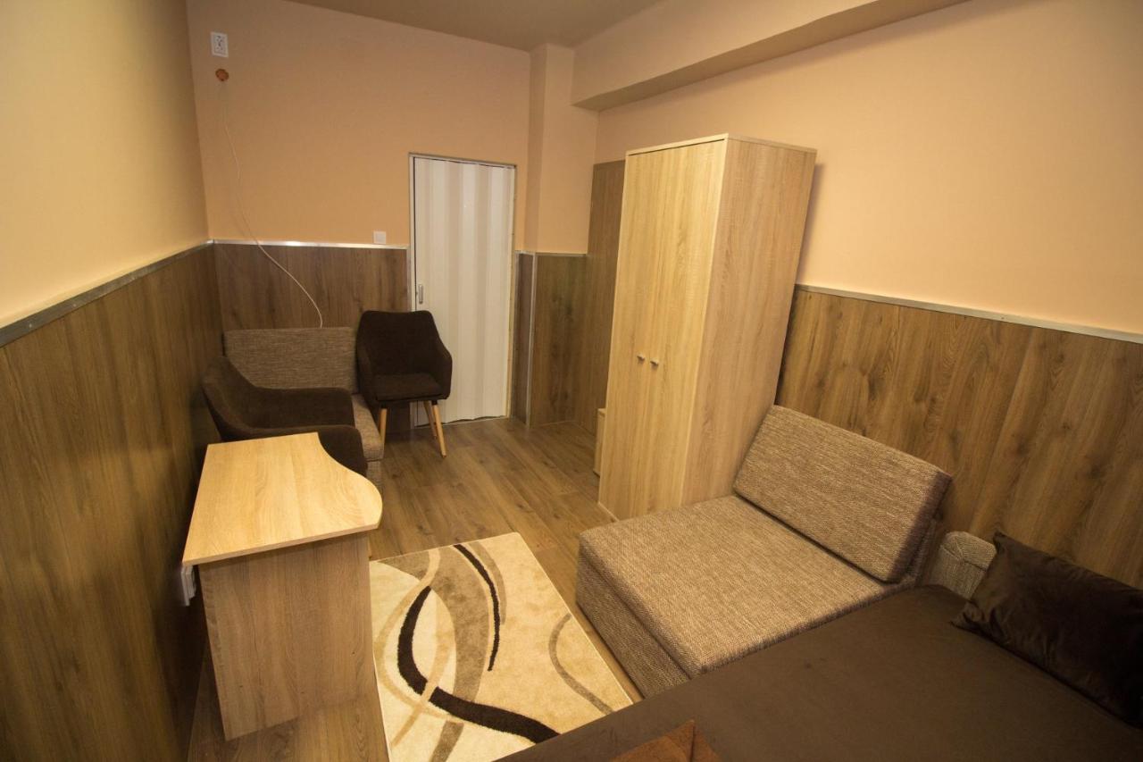 Bed and Breakfast M7 Galéria Panzió Letenye Exterior foto